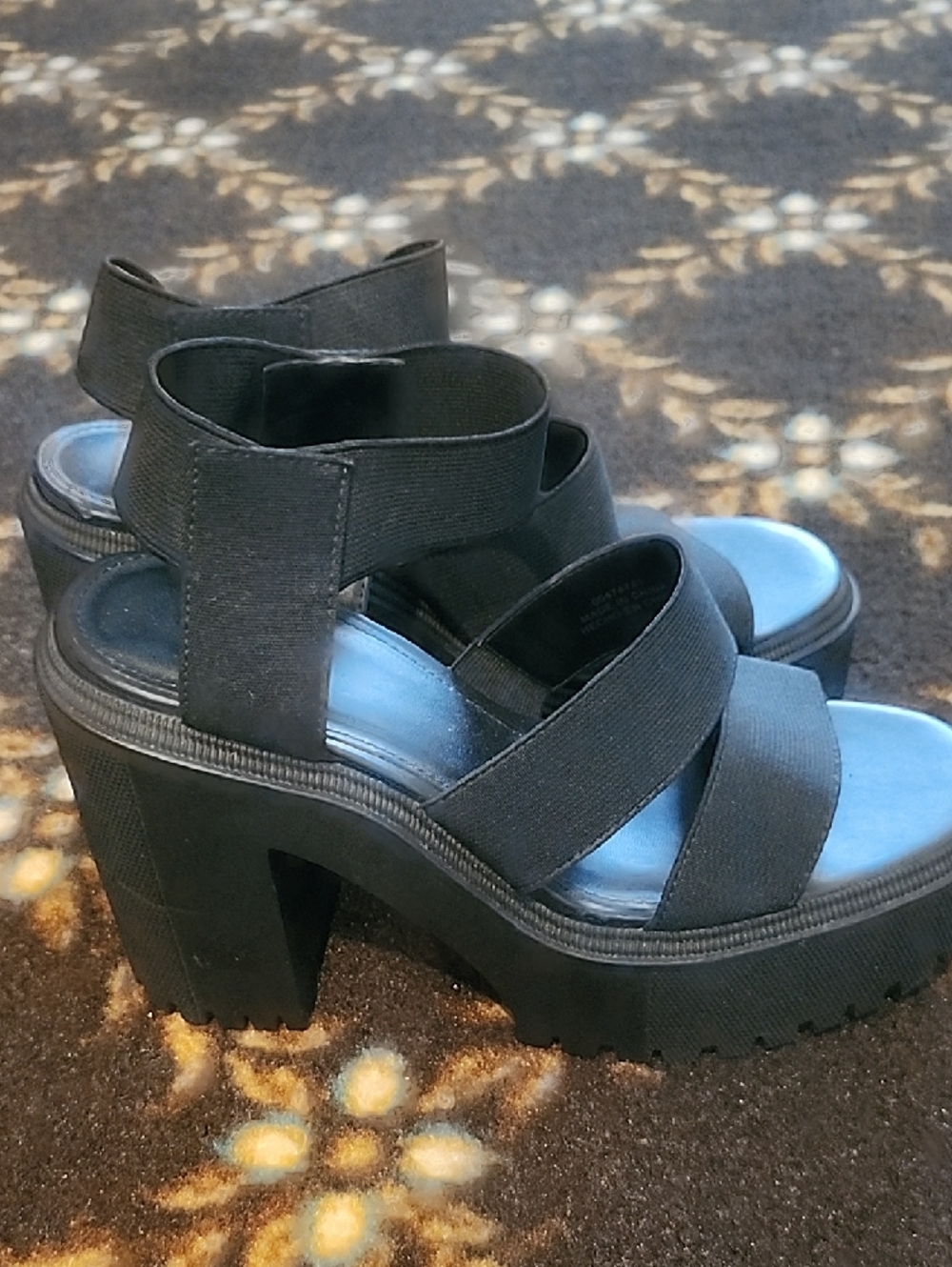 Forever 21 Black Elastic Platform Wedge Sandals - Picture 2 of 5
